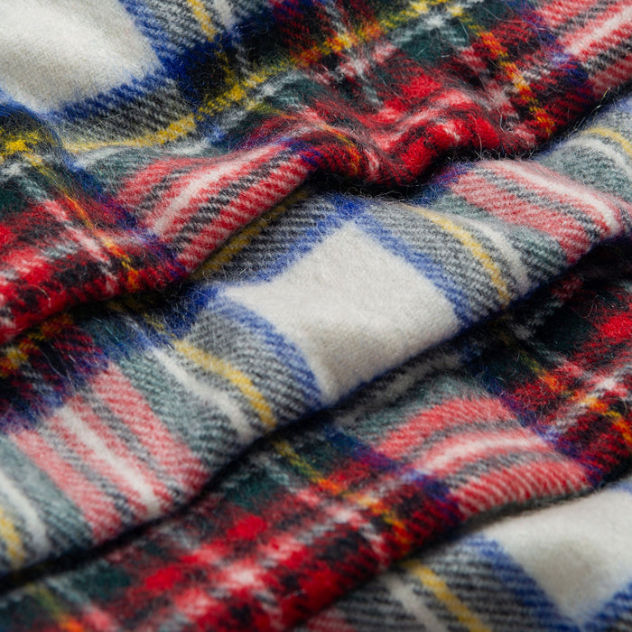 Men's Heritage Tartan Check Cashmere Scarf with Tassels in Dress Stewart Loop Closeup