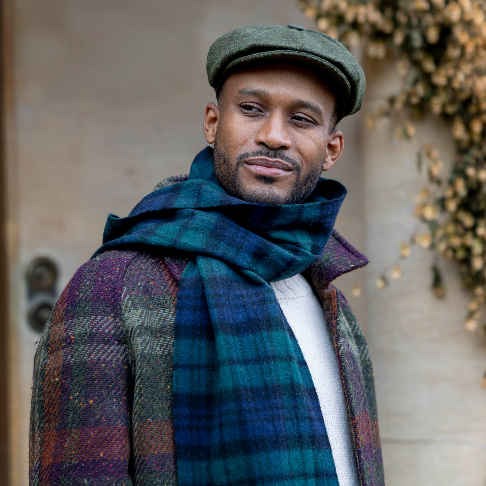 Heritage Tartan Check Cashmere Scarf with Tassels | Dents