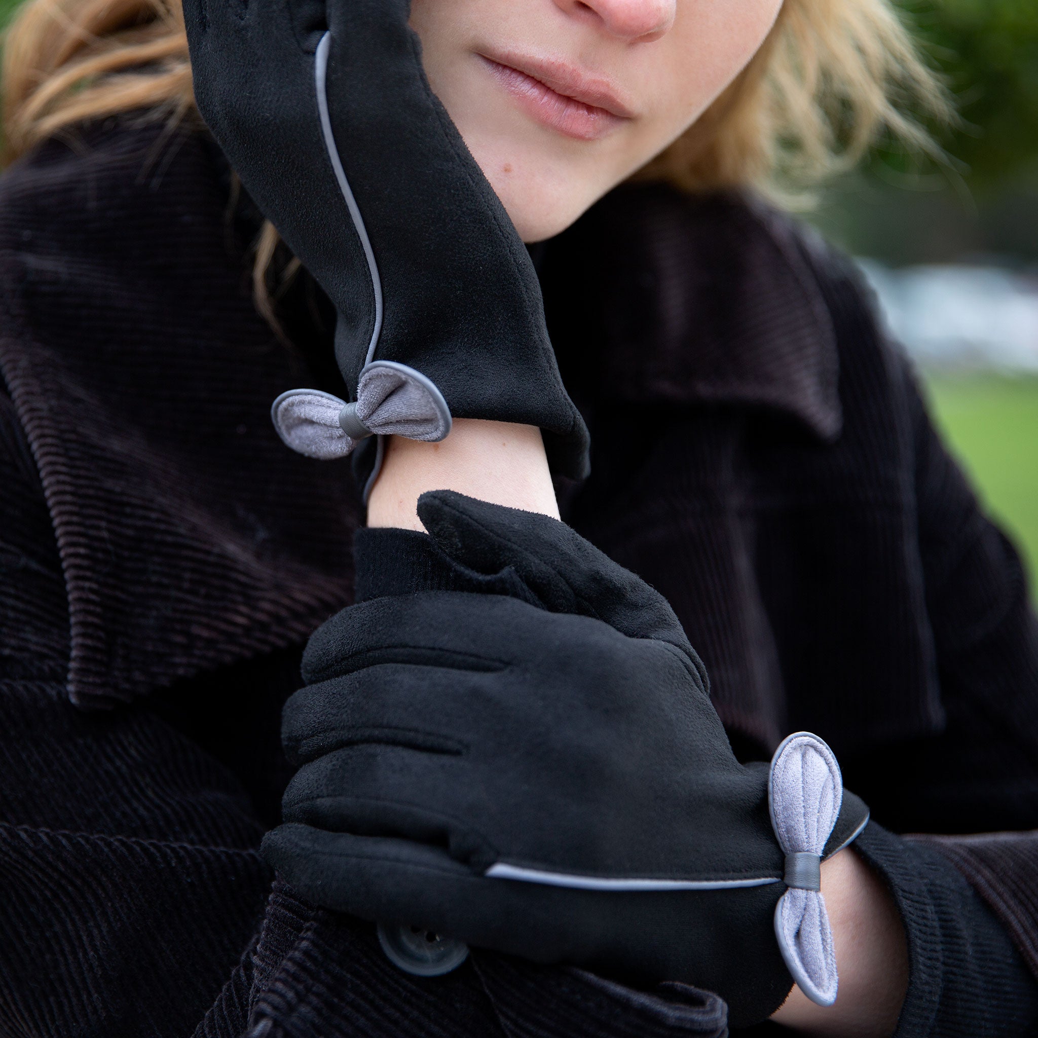 handschuhe mit schleife Damen-Touchscreen-Handschuhe aus Velourslederimitat mit Kontrastbesatz