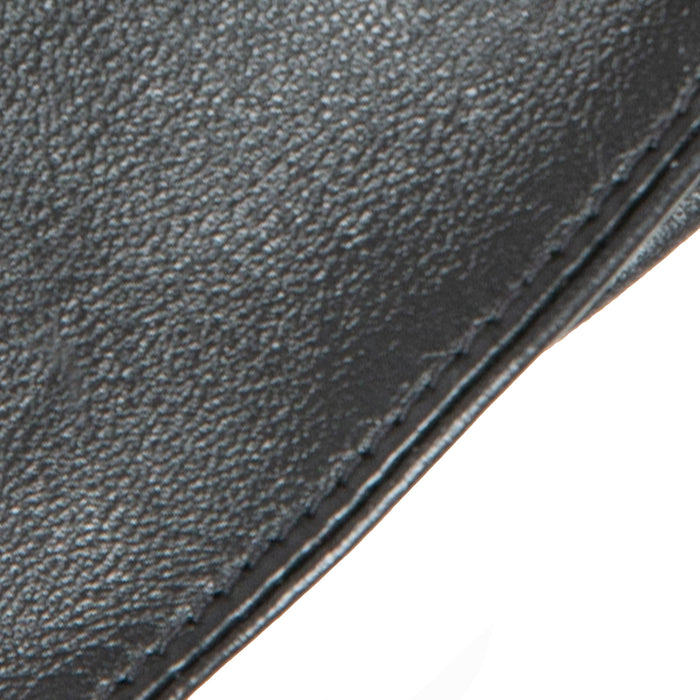 Women's Fingerless Leather Driving Gloves in Black closeup